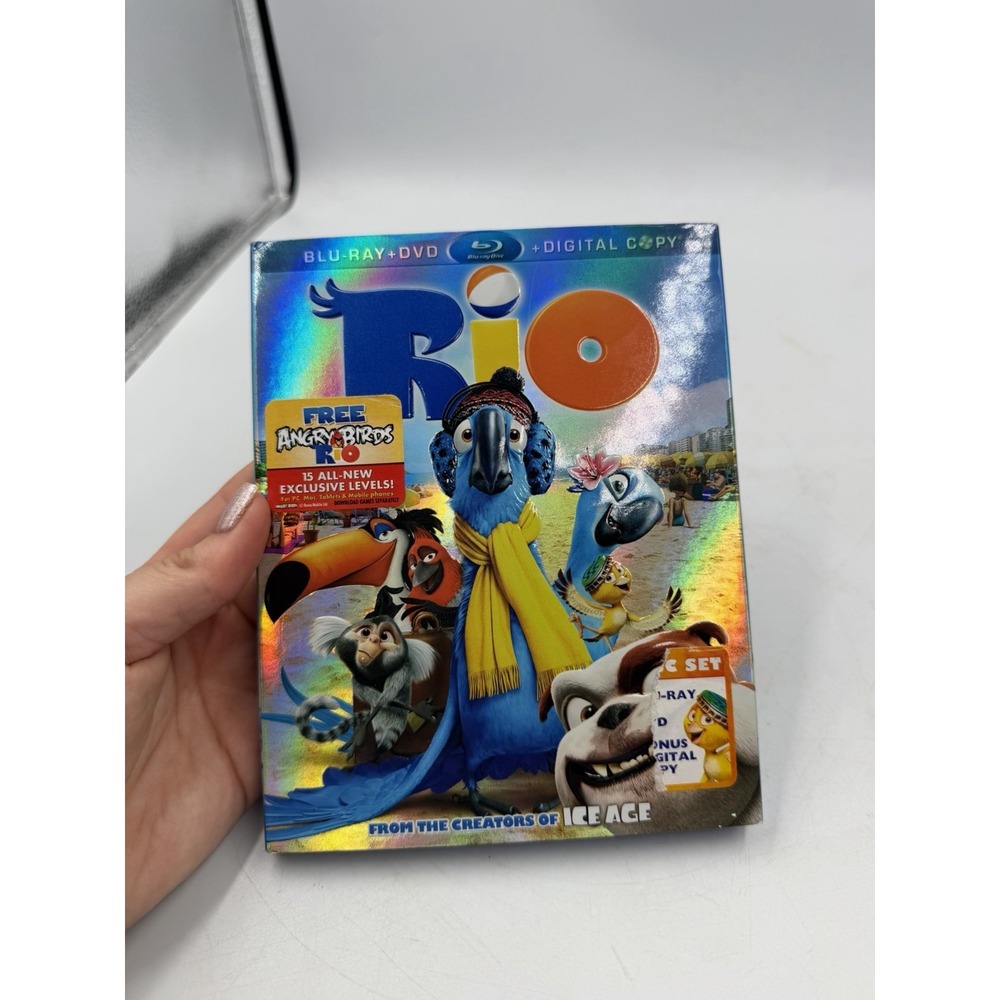 Rio (Blu-ray, 2011) w/slipcover (S1) Excellent Condition!